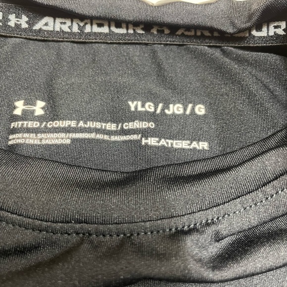 Under Armour • Rash-guard / Dry-wear / Swim Top • Boy’s Large • Black •Like New - Picture 4 of 5